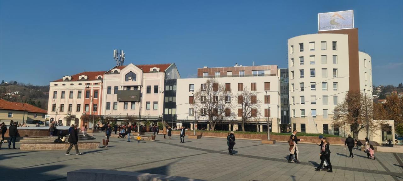 Apartmán Tuzla Trg - Tuzla Square Exteriér fotografie