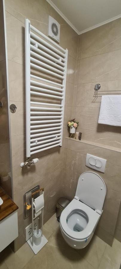 Apartmán Tuzla Trg - Tuzla Square Exteriér fotografie
